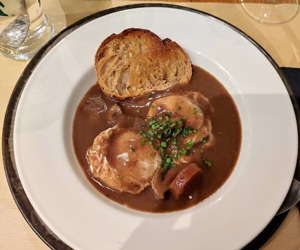 Restaurant Chez Léon à Dijon, France