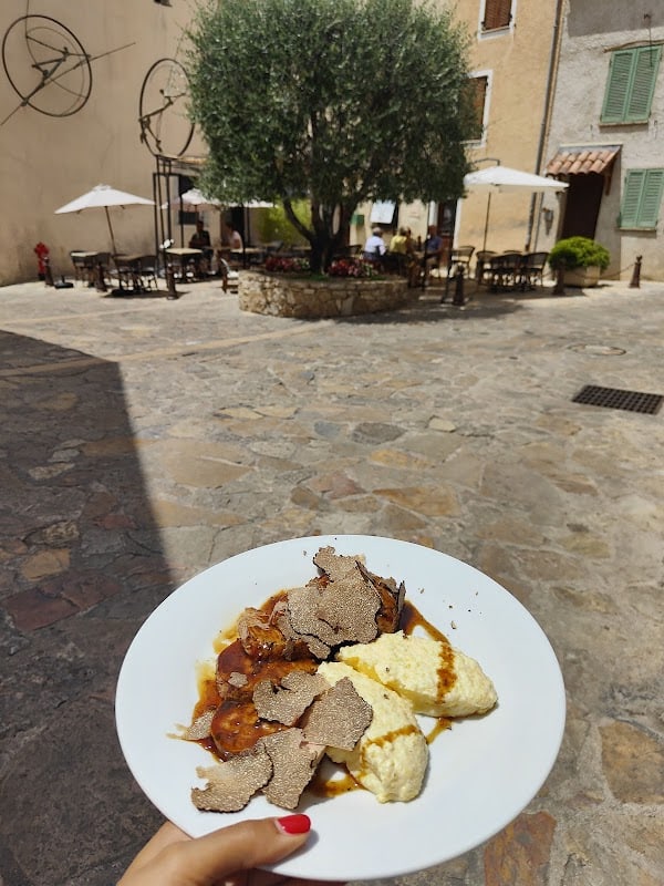 Restaurant Chez Yoh’ à Tourrettes, France