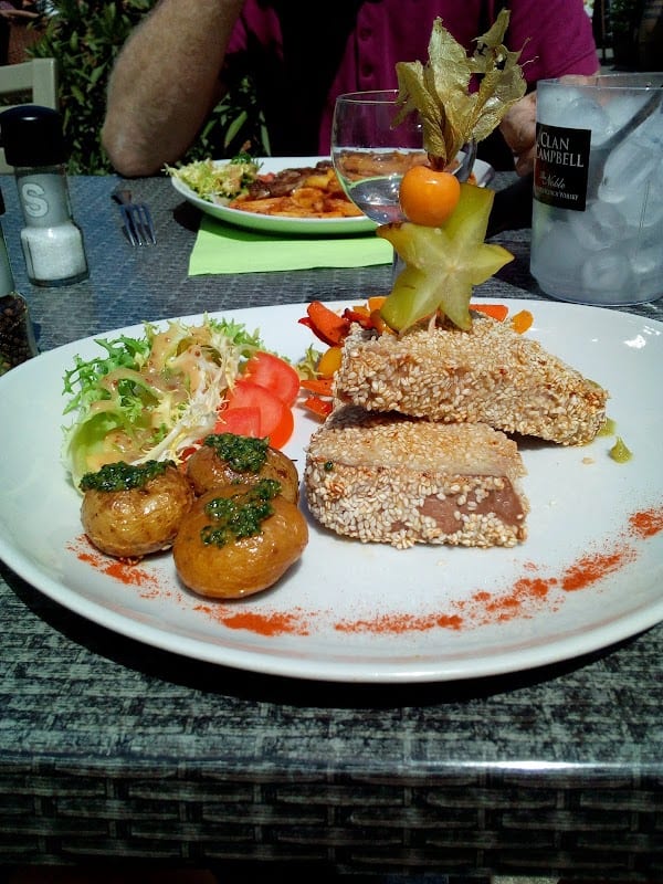 Restaurant Côté Place à Le Pradet, France