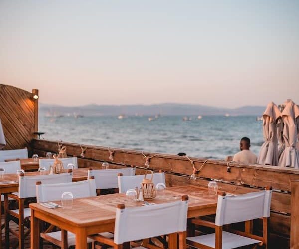 Restaurant COUCOU GIENS à Hyères, France