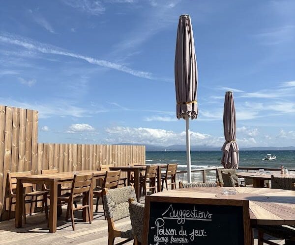 Restaurant COUCOU GIENS à Hyères, France