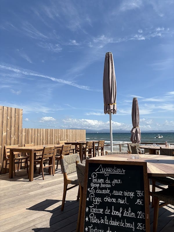 Restaurant COUCOU GIENS à Hyères, France
