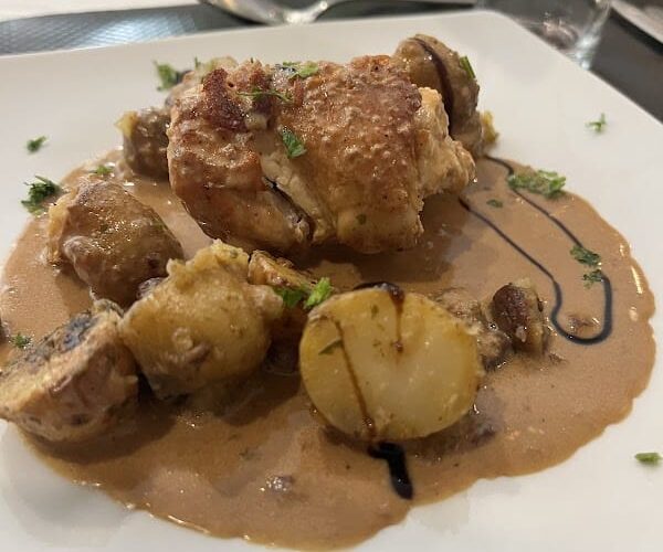 Restaurant de l’Auberge des Écluses. à Carrières-sous-Poissy, France