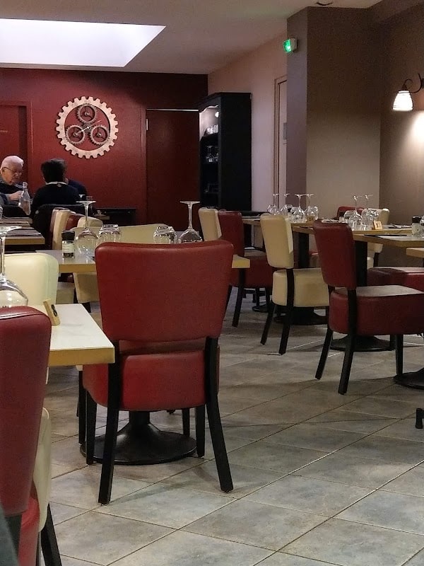 Restaurant Du Commerce à Cluses, France