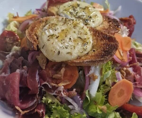 Restaurant Du Commerce à Cluses, France