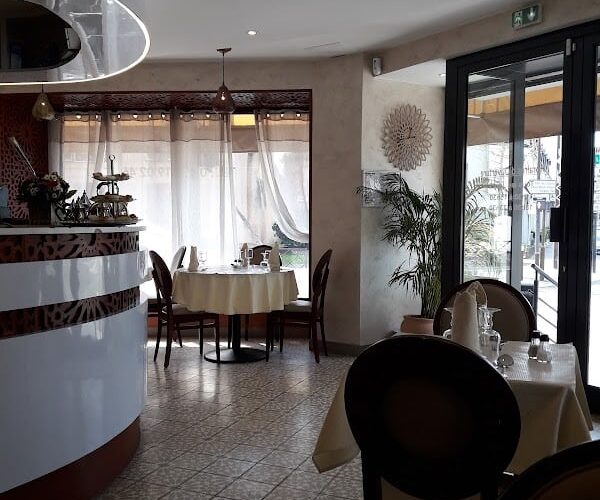 Restaurant Grain De Sable à Livry-Gargan, France