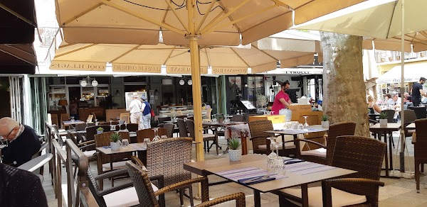Restaurant la Citadelle à Aigues-Mortes, France
