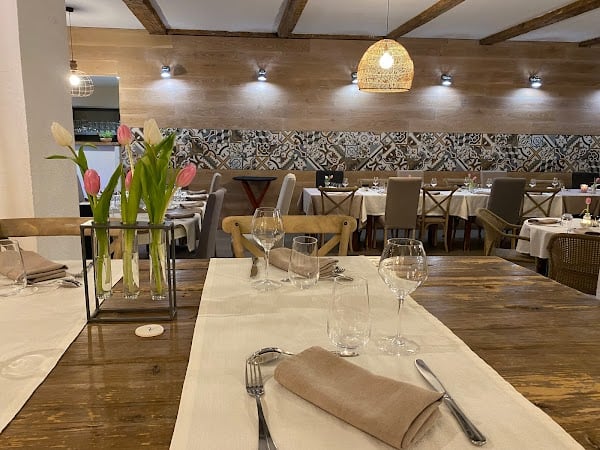 Restaurant La Fenière à La Bouilladisse, France