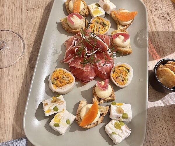 Restaurant La Table Qu’on M à Saint-Vincent-des-Landes, France