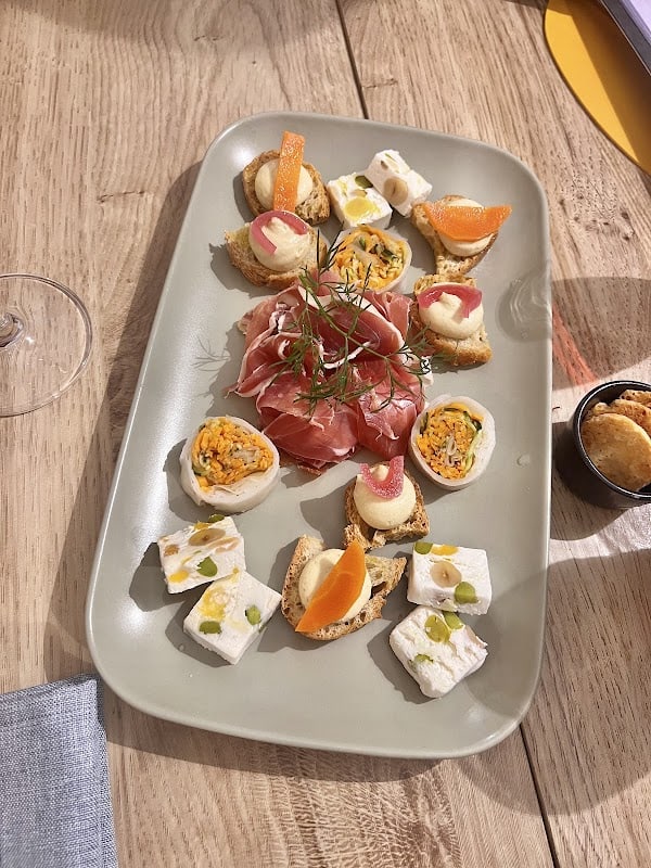 Restaurant La Table Qu’on M à Saint-Vincent-des-Landes, France