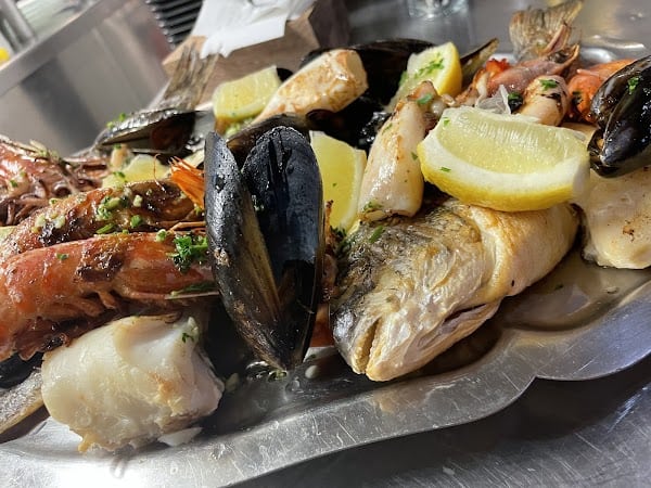 Restaurant Le Laetitia à Les Cluses, France