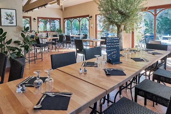 Restaurant Le Mas du Calme à Grasse à Grasse, France