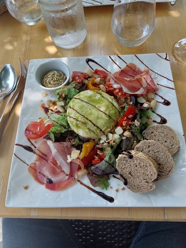 Restaurant Le Mas du Calme à Grasse à Grasse, France