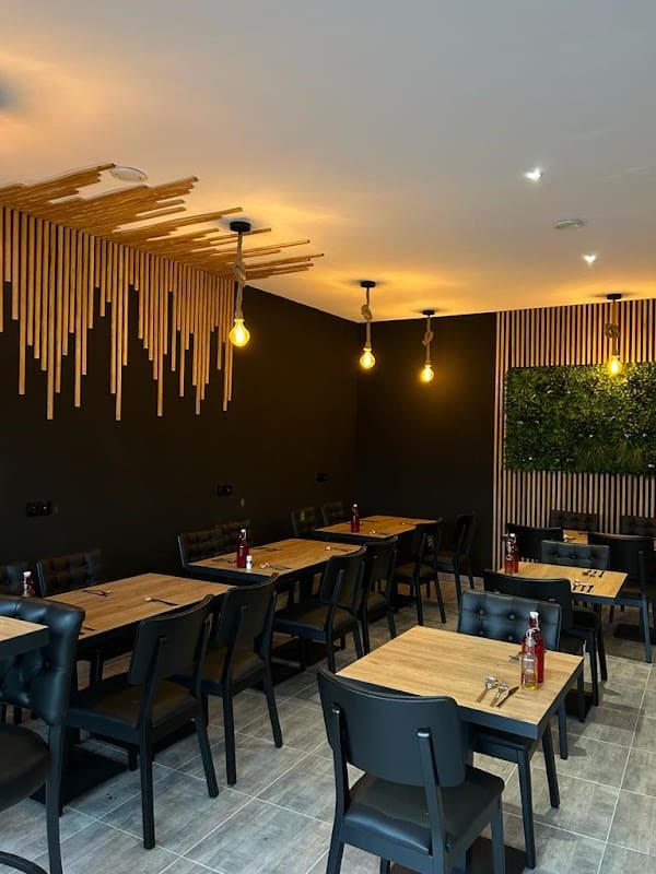 Restaurant Le QG à Coubron, France