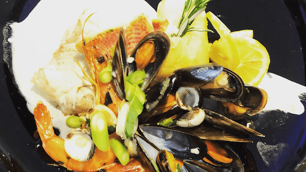 Restaurant L’Entrepôt à Six-Fours-les-Plages, France