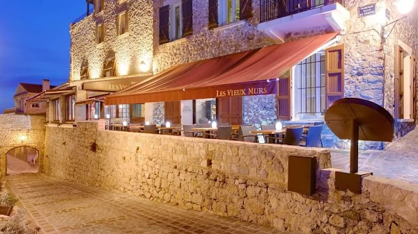 Restaurant Les Vieux Murs à Antibes, France