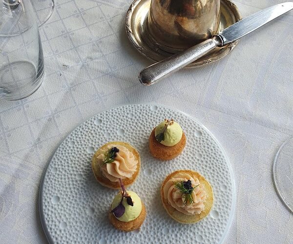 Restaurant @ L’Esturgeon à Poissy, France