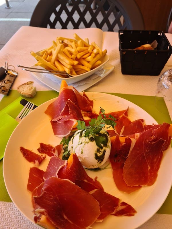 Restaurant Lo Scrigno à Sanem, Luxembourg