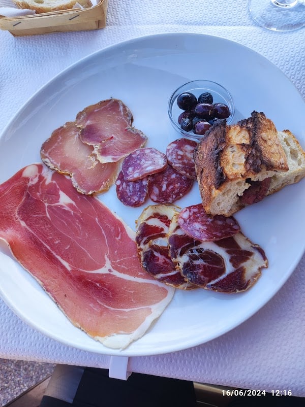 Restaurant Pizzeria Les Zephyrs à Bastia, France