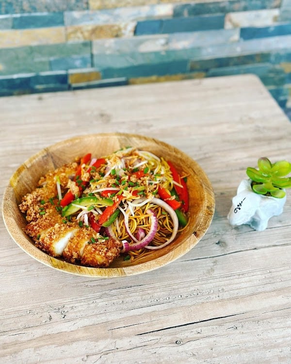 Restaurant Soï Thaï – Restaurant & Bar ambiance – ThaïFood et Sushis, sur place, livrés, à emporter ou service traiteur. à Angoulême, France