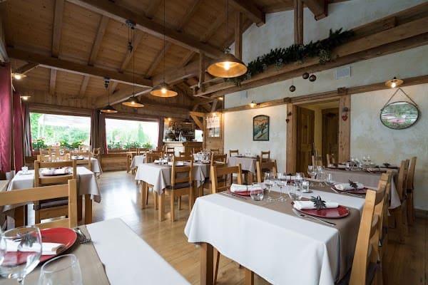 Restaurant Thyez – Au Vieux Chalet à Thyez, France