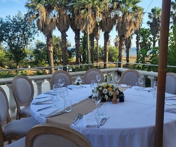 Restaurant Tom Cariano à Hyères, France