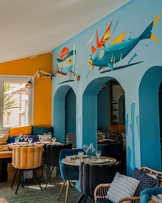 Riviera 3 – restaurant Six-Fours à Le Brusc, France