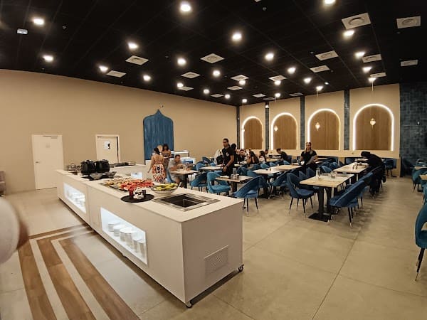 Restaurant Royal Kechmara à Les Pennes-Mirabeau, France