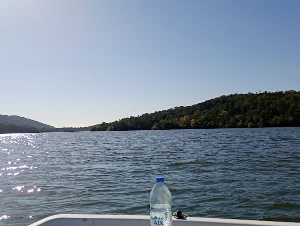 Restaurant Saint Cassien Aventures – Base nautique à Montauroux, France