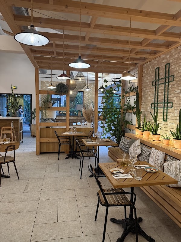 Restaurant SÀRTI à Six-Fours-les-Plages, France