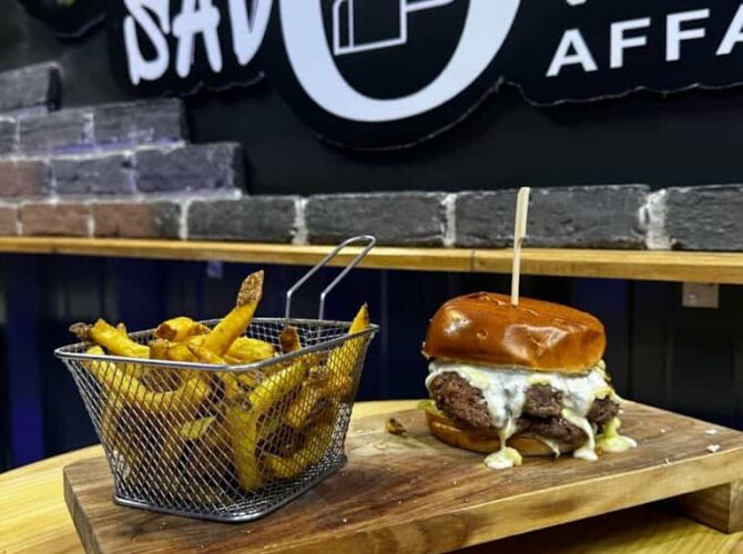 Restaurant Savoyard affamé à Cluses, France