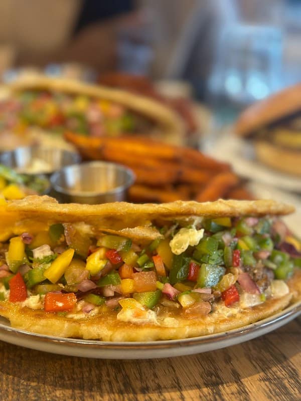 Restaurant Sista Place à Les Pavillons-sous-Bois, France