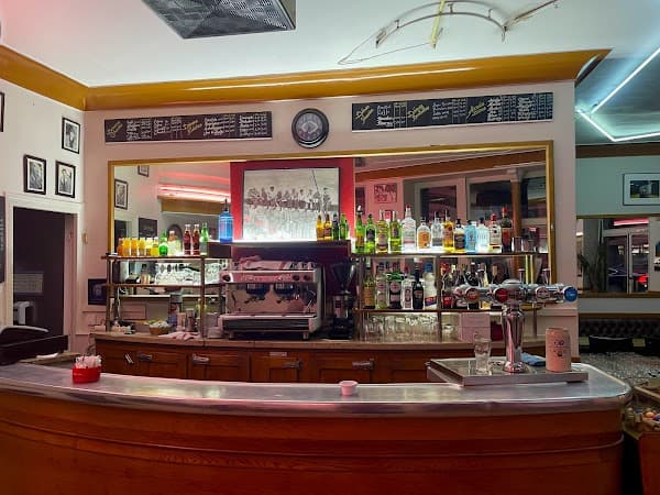 Restaurant Sous la Canopée à Saint-Denis, France