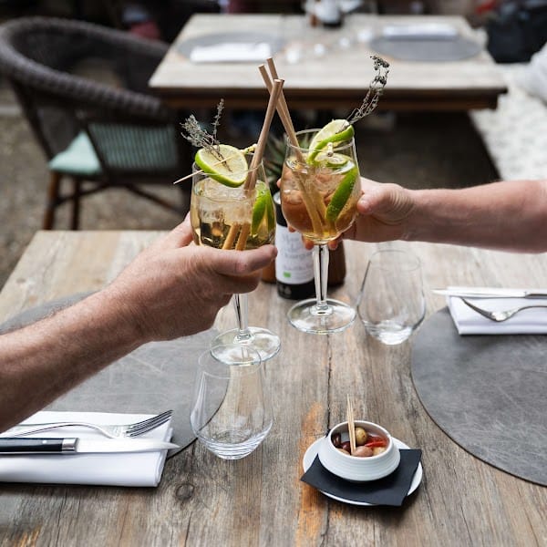 Restaurant Sous les Micocouliers à Eygalières, France