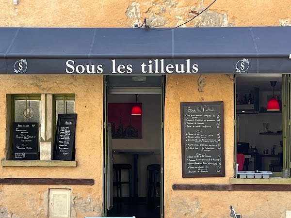 Restaurant Sous les tilleuls à Périgueux, France