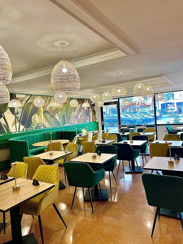 Restaurant Taanneef Resto à Carrières-sous-Poissy, France