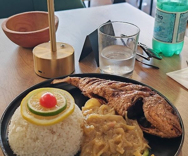 Restaurant Taanneef Resto à Carrières-sous-Poissy, France