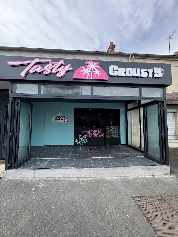 Restaurant TASTY CROUSTY MELUN à Melun, France