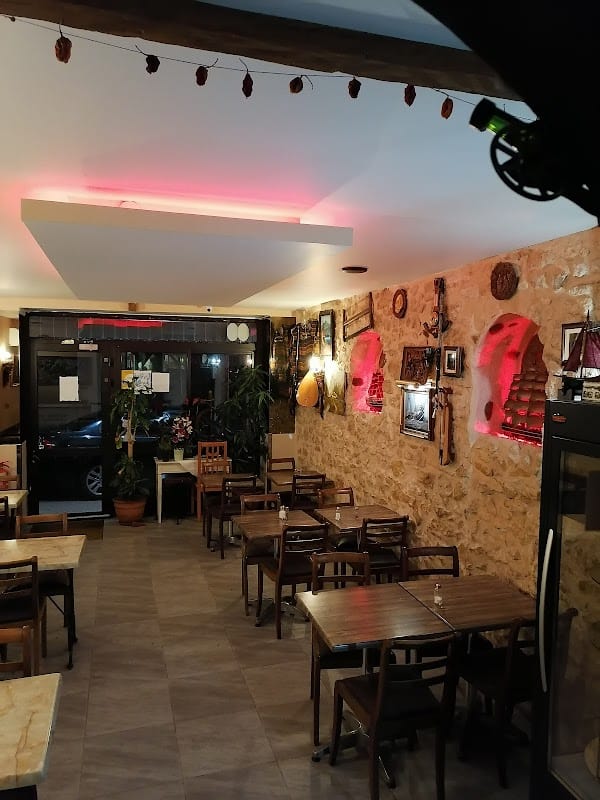 Restaurant Tonton Grill à Melun, France