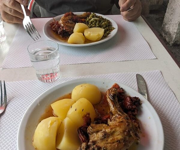 Restaurant Trinquet Urrupean à Garindein, France