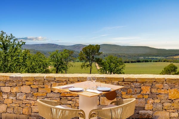 Vigna Restaurant Panoramique – Cuisine Méditerranéenne à Lorgues, France