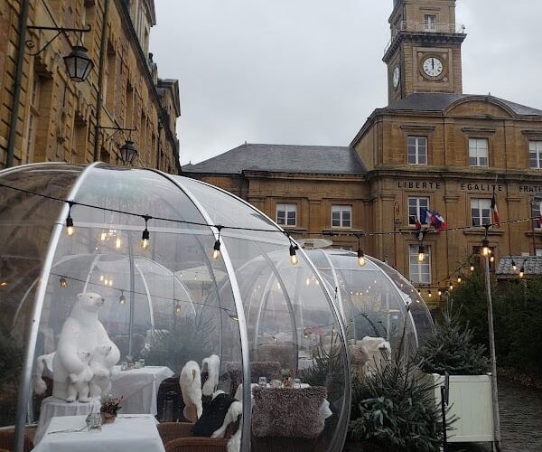 Restaurant Village igloo Ardenne à Charleville-Mézières, France