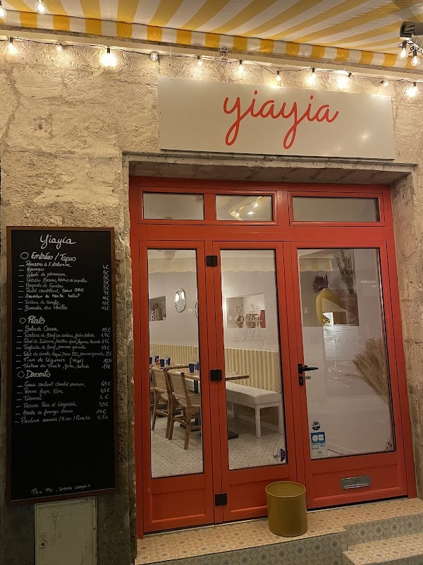 Restaurant yiayia à Angoulême, France
