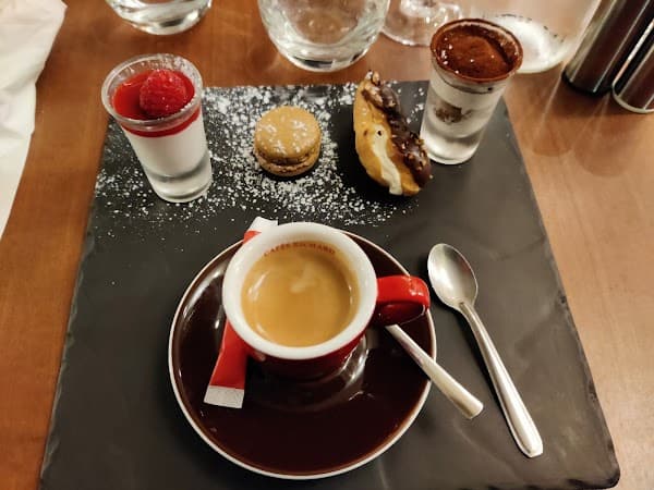 Zack Restaurant à Saint-Denis, France