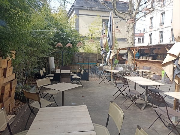 Absinthe restaurant à Saint-Étienne, France