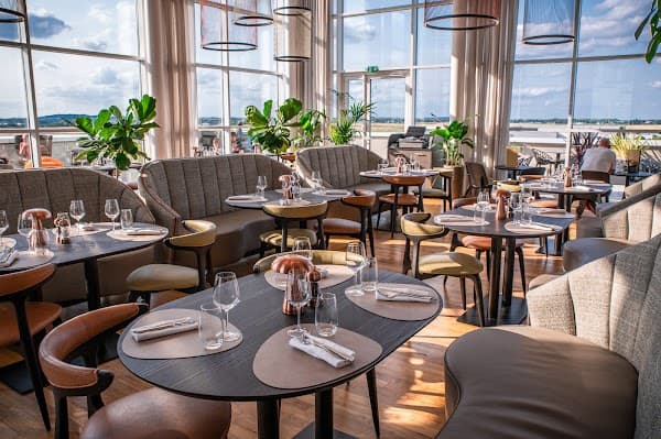 AMELIA Rooftop Restaurant and Bar à Dugny, France