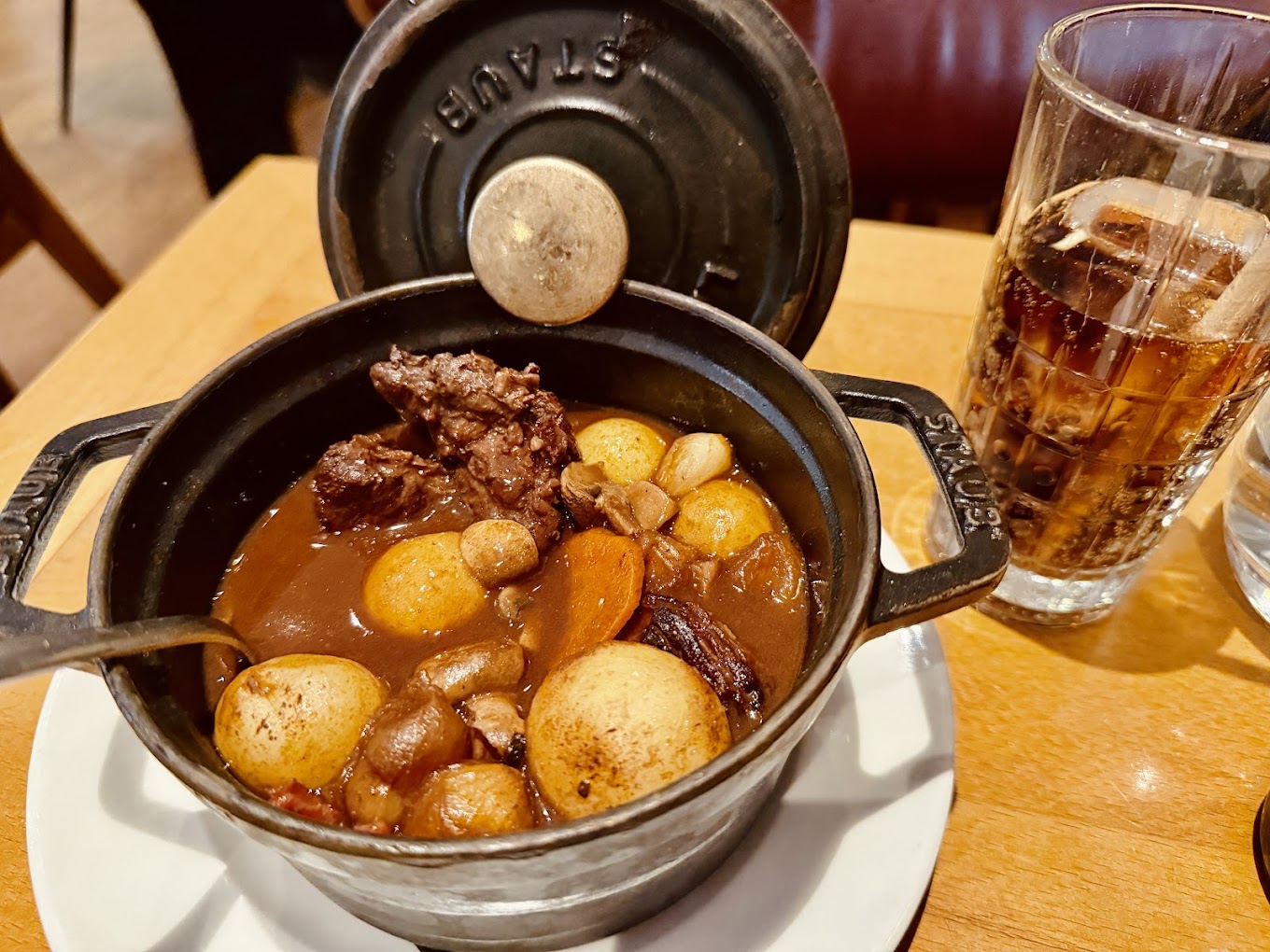 Restaurant Au Bourguignon du Marais à Paris, France