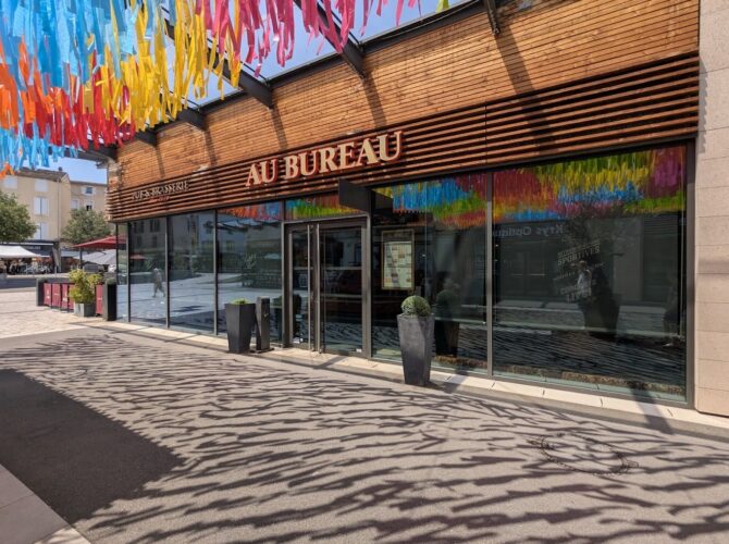 Restaurant Au Bureau – Pub et Brasserie à Millau, France