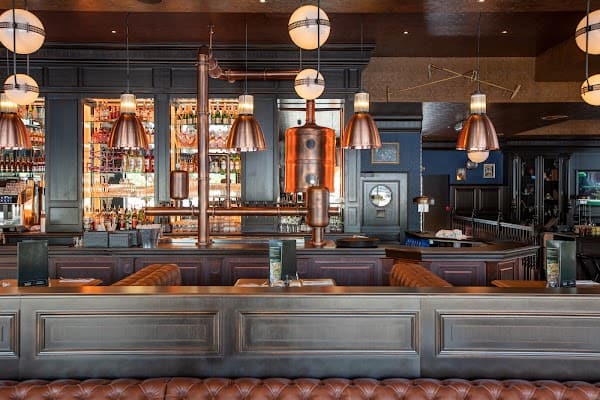 Restaurant Au Bureau – Pub et Brasserie à Saint-Étienne, France