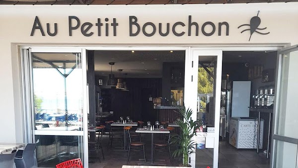Restaurant AU PETIT BOUCHON à Istres, France